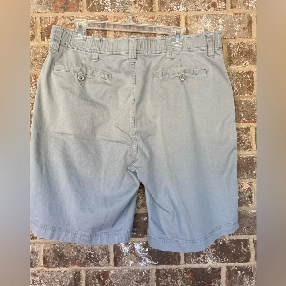 Men’s Gray St. John’s Bay Size 38 Shorts